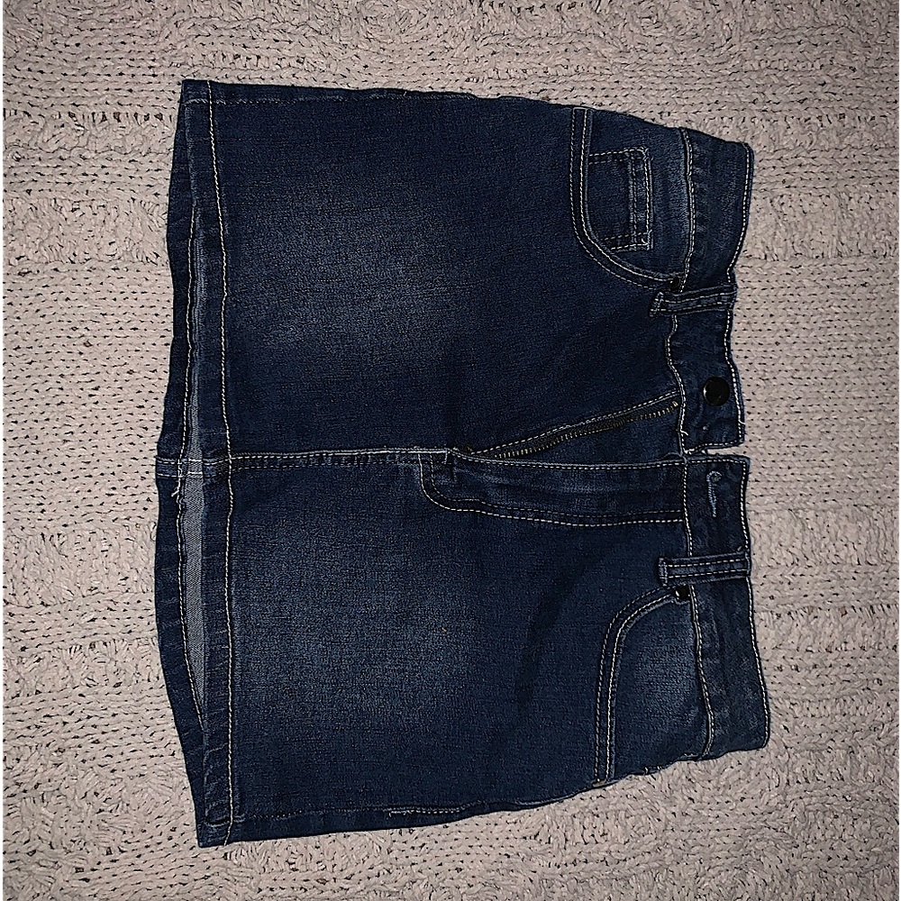 Cute Blingy Jeanskirt.
